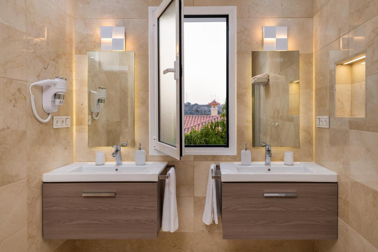 Villa Deluxe Suites Maspalomas มาสปาโลมาส ภายนอก รูปภาพ