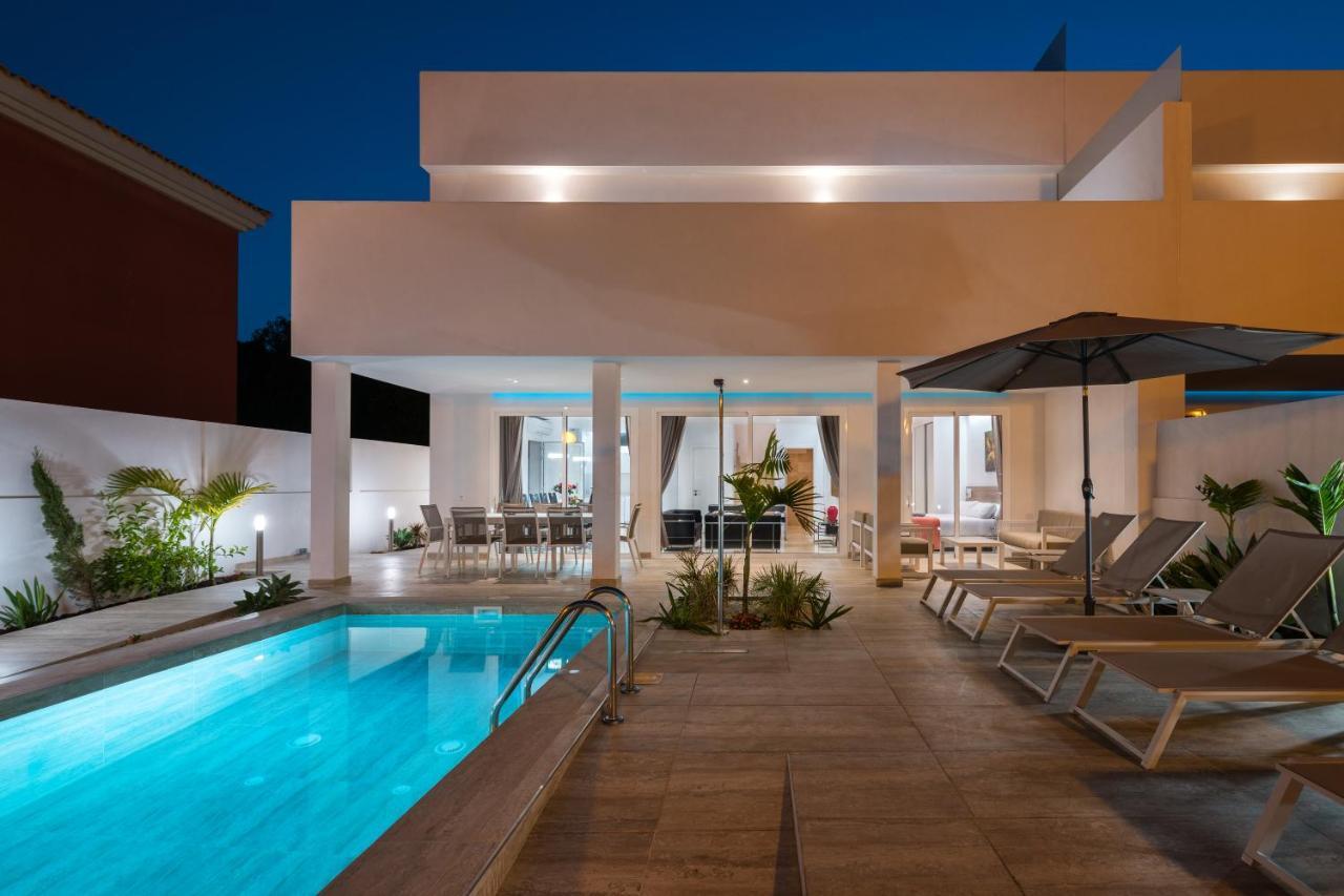 Villa Deluxe Suites Maspalomas มาสปาโลมาส ภายนอก รูปภาพ